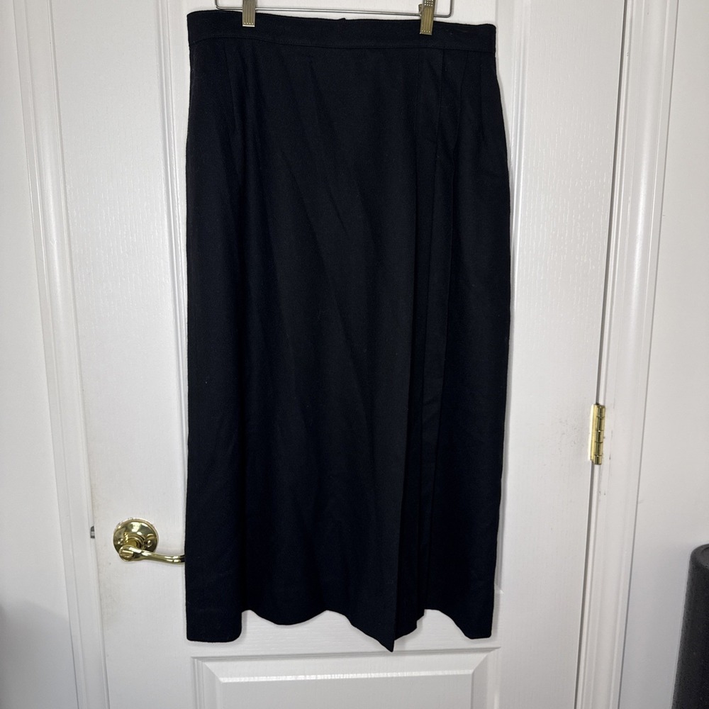 Vintage Pendleton 100% Virgin Wool Black Pleated Midi Skirt Size 16 Tall USA